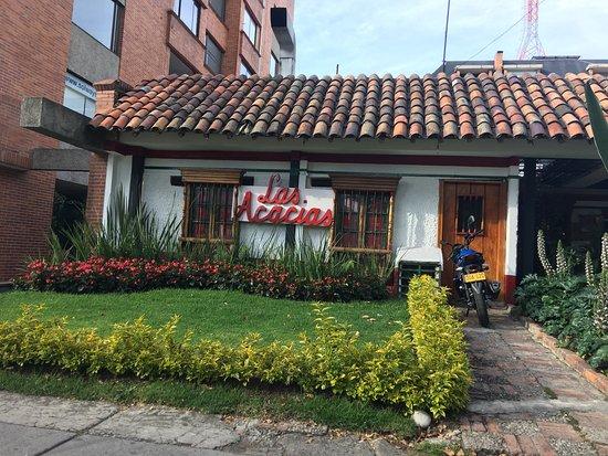 Las Acacias