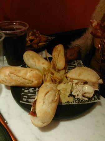 Cien Montaditos