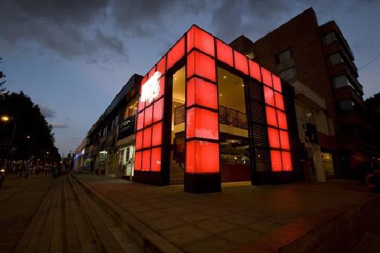 Red Box Pizza